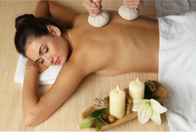 Thai herbál masszázs